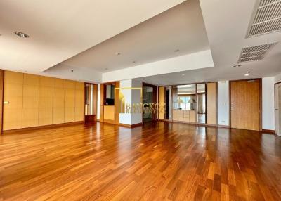 Nondzee Condominium  Large 3 Bedroom Duplex in Sathorn