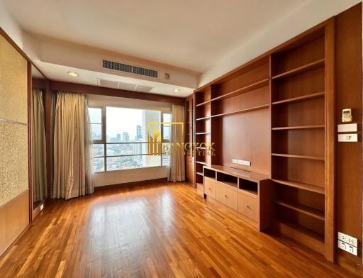 Nondzee Condominium  Large 3 Bedroom Duplex in Sathorn