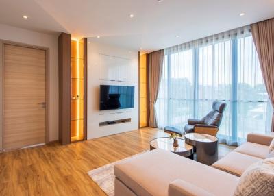 3 Bedroom Luxury Apartment in Bearing