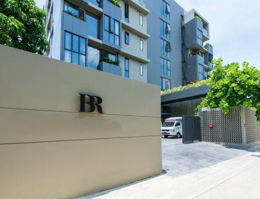 3 Bedroom Luxury Apartment in Bearing