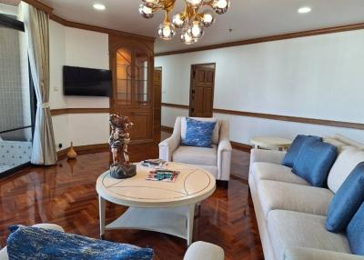 Ruamsuk Condominium  Spacious 3 Bedroom Property in Phrom Phong