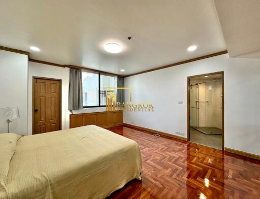 Ruamsuk Condominium  Spacious 3 Bedroom Property in Phrom Phong