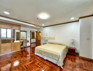 Ruamsuk Condominium  Spacious 3 Bedroom Property in Phrom Phong