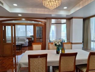 Ruamsuk Condominium  Spacious 3 Bedroom Property in Phrom Phong