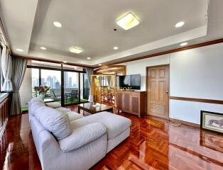 Ruamsuk Condominium  Spacious 3 Bedroom Property in Phrom Phong