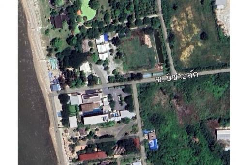2,922 Sqm. Land listed for ฿ 32,868,000.
