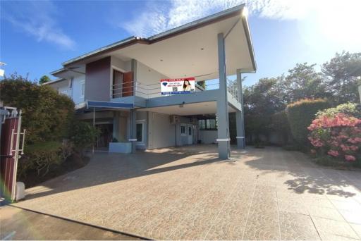 230 Sqm., 4 Beds, 4 Baths House listed for ฿ 9,000,000.