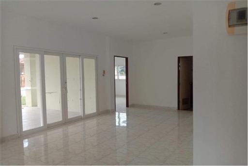 House for sale, good location in Pattaya Near tourist attractions - 92001013-272