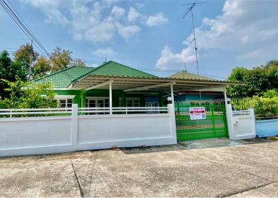 House for sale, good location Near Sukhumvit Road Adjacent to communities and hospitals - 92001013-237