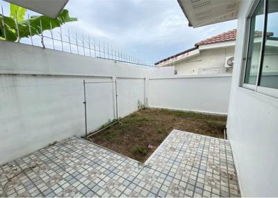 Single-storey semi-detached house for sale, good location, free furniture. - 92001013-319