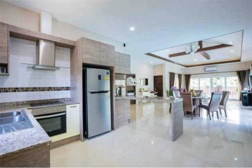 House for sale, Phlu Villa, modern style. Ranked in Thailand, close to Sattahip and the sea - 92001013-321