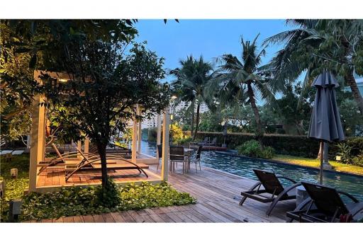 For Sale Best Price : Stunning 3BR Riverside Condo at The River, Charoennakorn 13