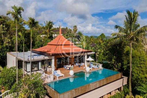 3 bedrooms Stunning Sea View  Luxury Villa  in Layan Beach