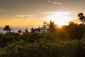 3 bedrooms Stunning Sea View  Luxury Villa  in Layan Beach