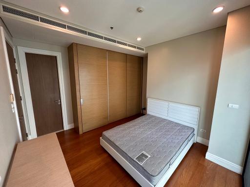 2-bedroom modern condo for sale in Phromphong area