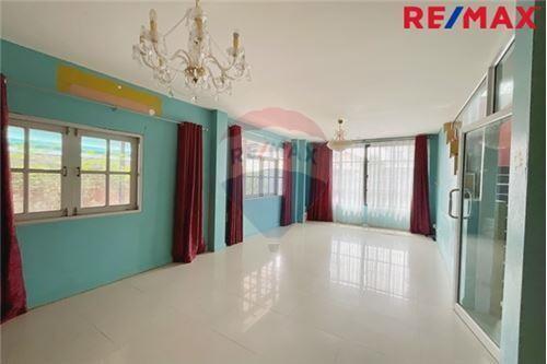 140 Sqm., 3 Beds Townhouse listed for ฿ 3,500,000.