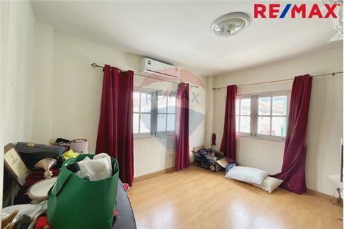 140 Sqm., 3 Beds Townhouse listed for ฿ 3,500,000.