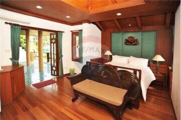 Sunset Seaview Luxury Villa For Sale.