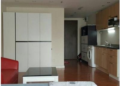 1-BR Condo at The Trendy Condominium near BTS Nana