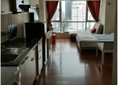 1-BR Condo at The Trendy Condominium near BTS Nana