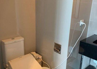 2-BR Condo at Edge Sukhumvit 23 near MRT Sukhumvit