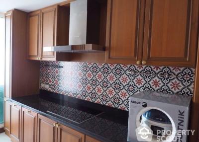 3-BR Condo at Supalai Prima Riva in Chong Nonsi