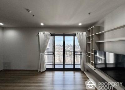 2-BR Condo at Onyx Phahonyothin near BTS Saphan Khwai