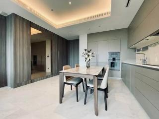 Sindhorn Tonson 1 bedroom luxury condo for sale