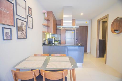 Modern kitchen with adjacent dining area