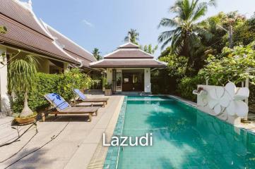 Thai-Balinese Style Villa 100m from the Beach