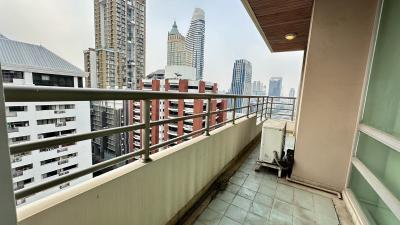 3-Bedroom Duplex Langsuan Chidlom