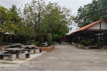 Land with restaurant building in the business area - 92001014-77