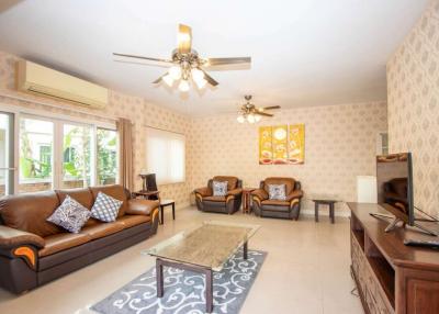 Excellent Family Home Near International Schools