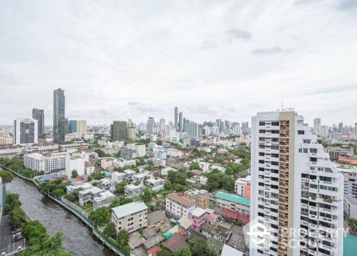 1-BR Condo at The Base Phetchaburi-Thonglor near ARL Ramkhamhaeng