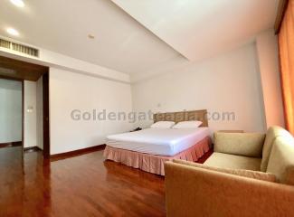 3-Bedrooms corner unit with balcony - Phaholyothin (Ari BTS)