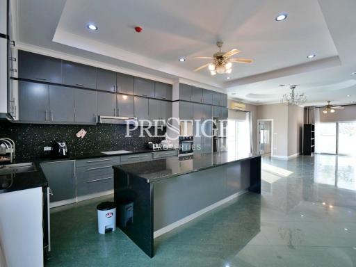 Central Park Hillside – 4 bed 3 bath in East Pattaya PP10242