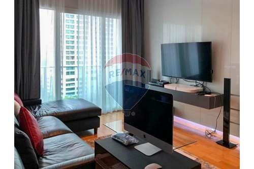 Condo in the heart of Asoke, excellent location