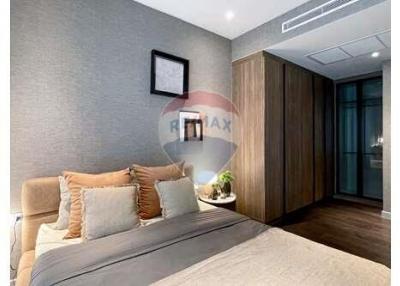 180 Sqm., 2 Beds, 2 Baths Condo listed for ฿ 43,950,000.