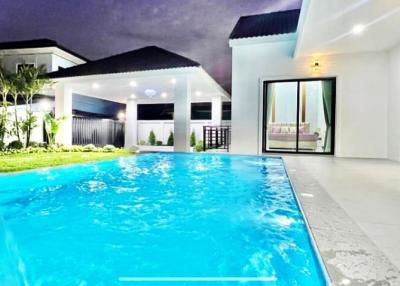 Single pool villa in East Pattaya for sale