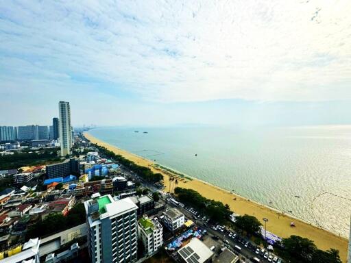 2 Bedroom Condo with stunning city and sea view