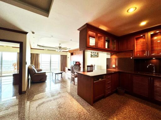 2 Bedroom Condo with stunning city and sea view