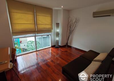 2-BR Condo at Urbana Sukhumvit 15 near BTS Nana