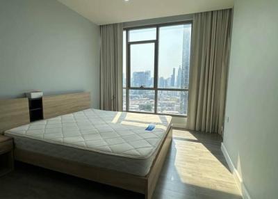 1-BR Condo at The Room Rama 4 near MRT Hua Lamphong