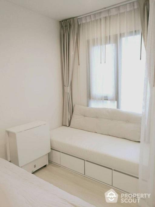 Studio Condo at Life One Wireless near BTS Phloen Chit