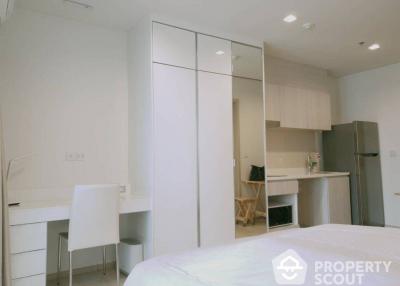 Studio Condo at Life One Wireless near BTS Phloen Chit