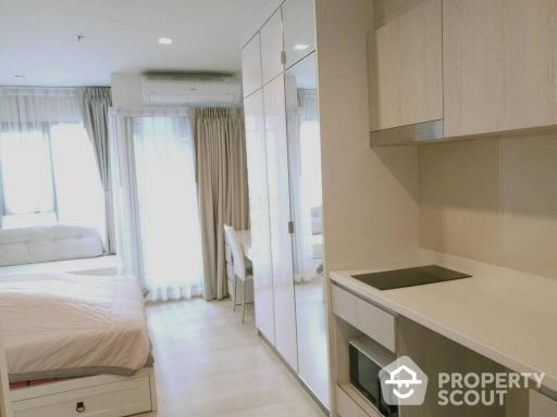 Studio Condo at Life One Wireless near BTS Phloen Chit