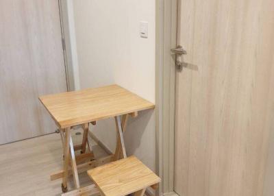 Studio Condo at Life One Wireless near BTS Phloen Chit