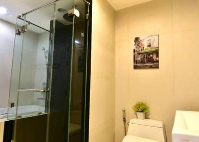 1-BR Condo at The Crest Sukhumvit 24 near BTS Phrom Phong