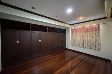 Spacious 4BR Family Home in Sukhumvit 71 Compound - For Rent - 920071001-12588