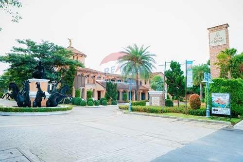 Chivani Pattaya Pool Villa